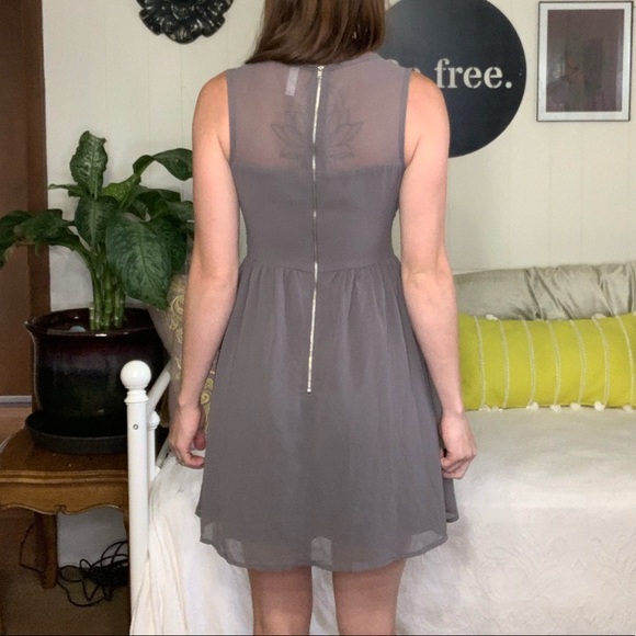 💛 Gray Floral Embroidered Xhilaration Mini Dress - Picture 4 of 9